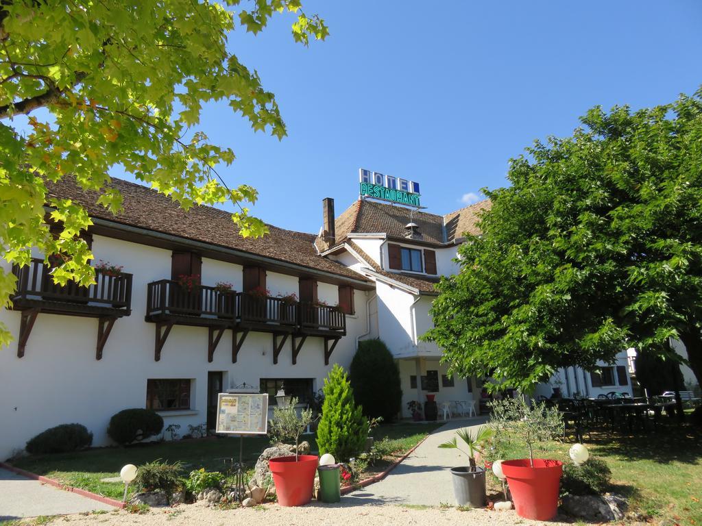 Hotel Restaurant Le Traineau Clelles Esterno foto